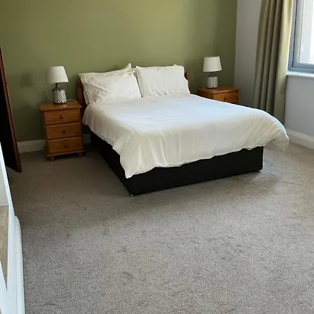 Apartment Arbutus
