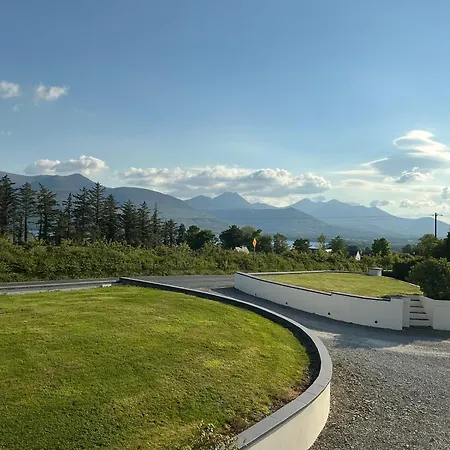 Arbutus Апартаменты *